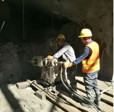 达坂城水下抗分散灌浆料特点 水下不分散注浆料介绍